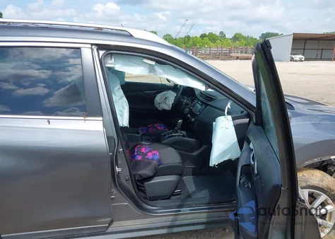 2017 Nissan Rogue Sv z USA, uszkodzony, nr VIN KNMAT2MT3HP593805